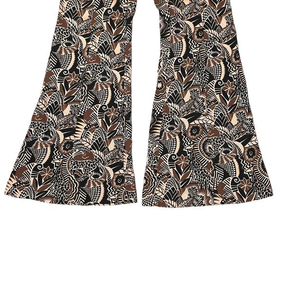 NEW Anthropologie Drapey Flare Pants Viscose Brown Motif Jungle Print - Size 4 - Picture 11 of 16